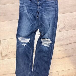 AE Tomgirl size 2 Dark Wash Distressed Knee Jeans